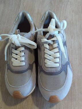 Malibu Blowfish Neutral Beige & Tan Mesh Suede Sneakers